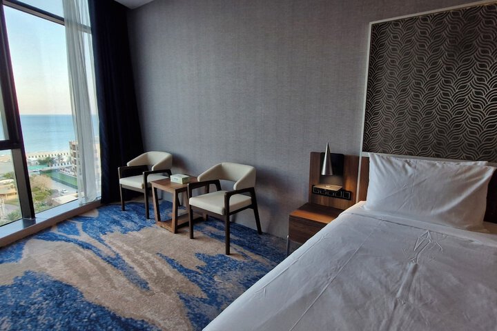 Room 17 of 62