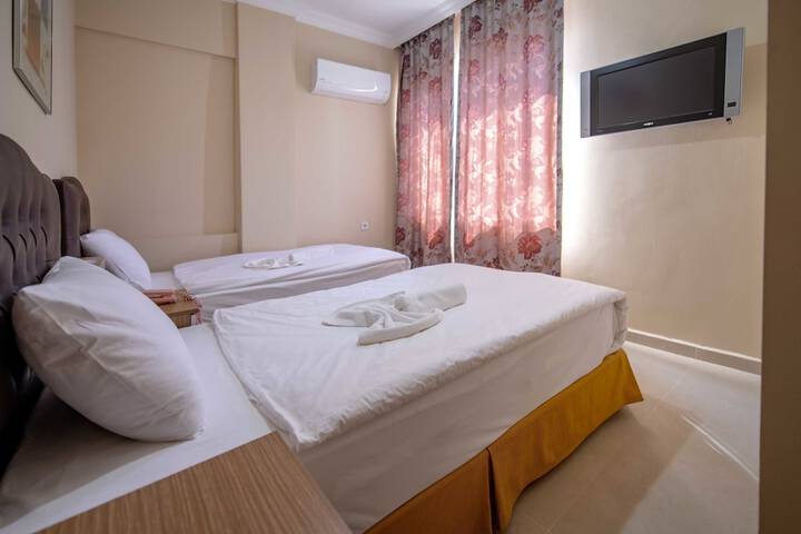 Room 21 of 45