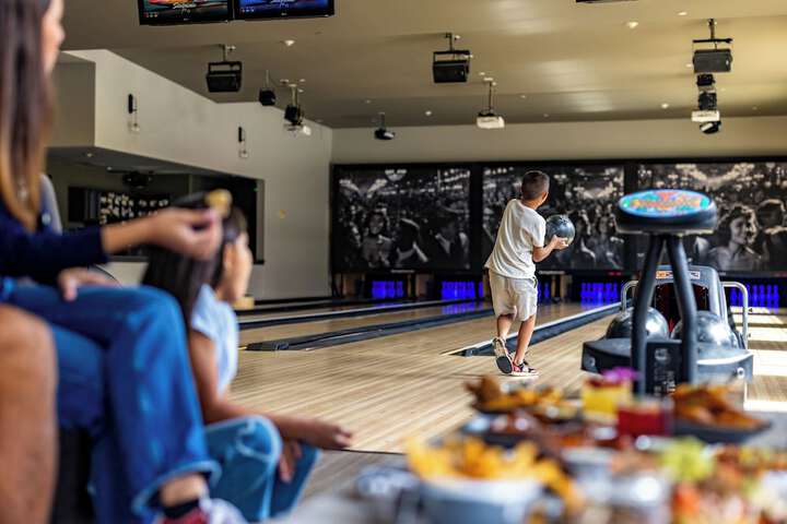 Bowling