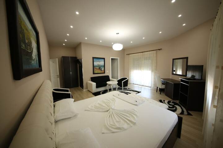 Room 21 of 45
