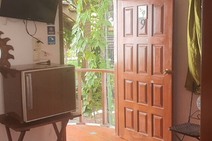 Room 10 of 97