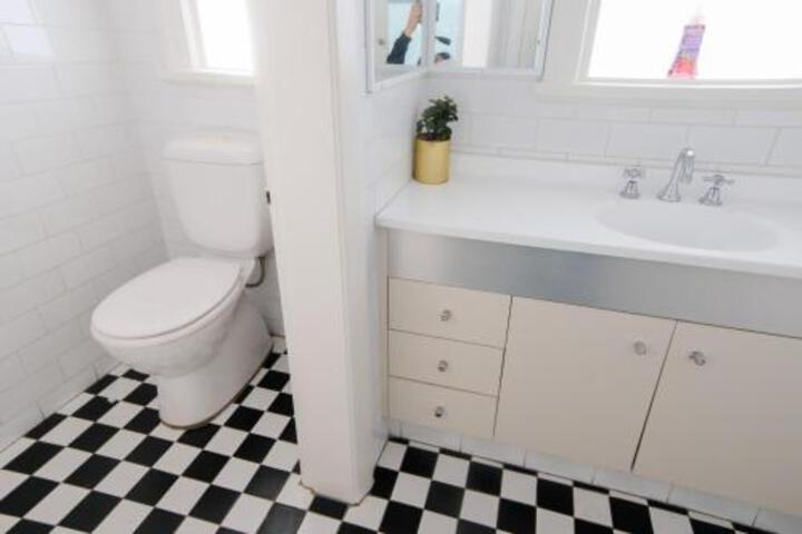Room 7 of 29