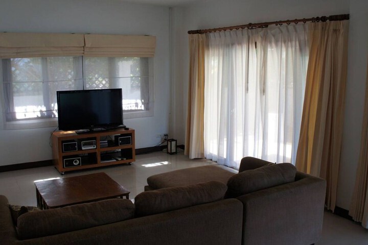 Room 8 of 15