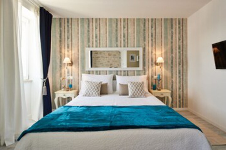 Room 283 of 306