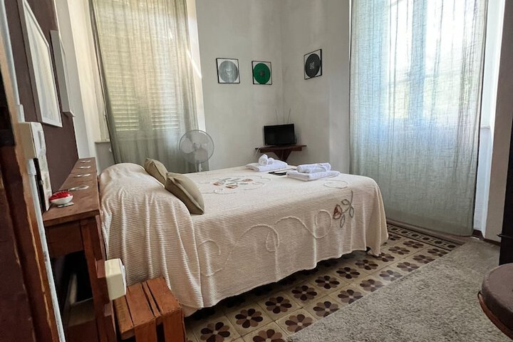 Room 18 of 49