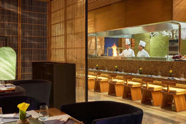 Dining 147 of 216