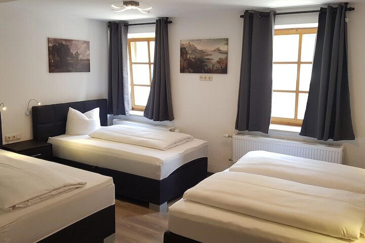 Room 42 of 97