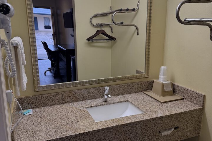 Room 20 of 25