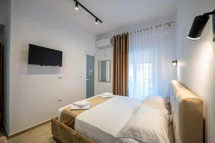 Room 92 of 163