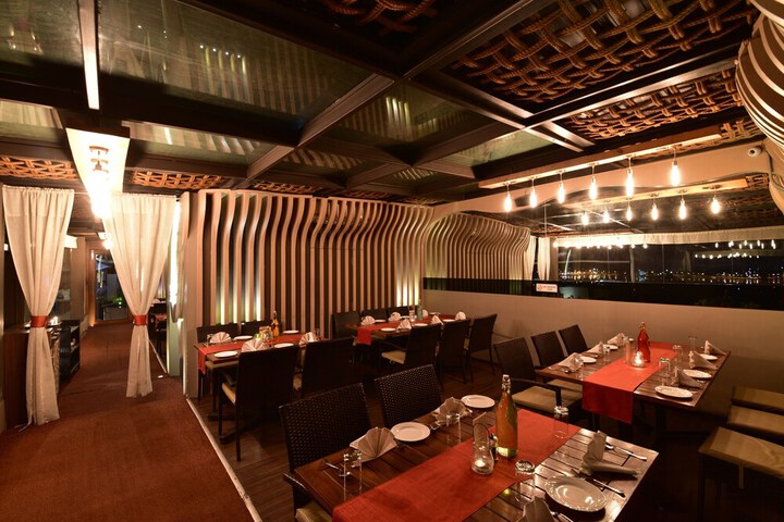 Dining Photos