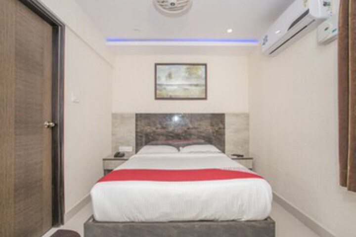 Room 12 of 20