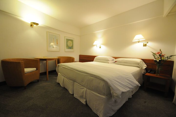 Room 6 of 60