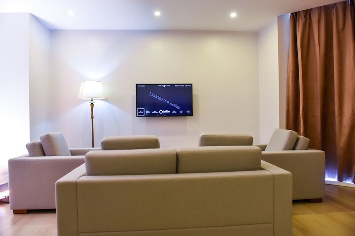 Room 7 of 43