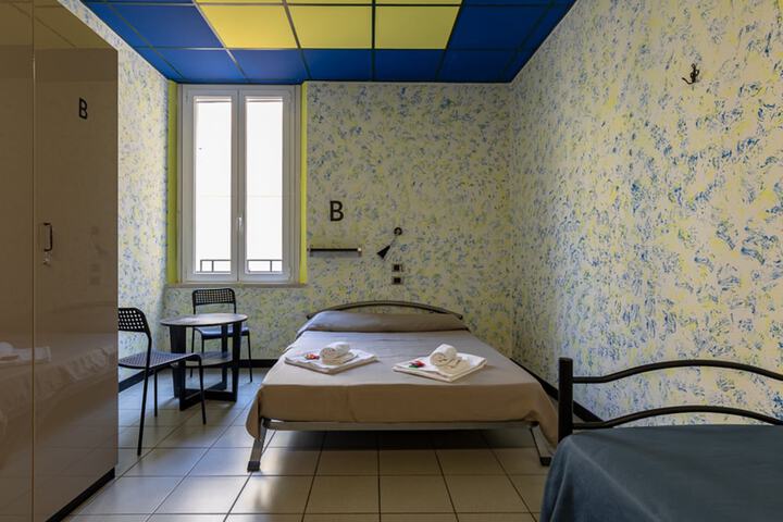 Room 20 of 62