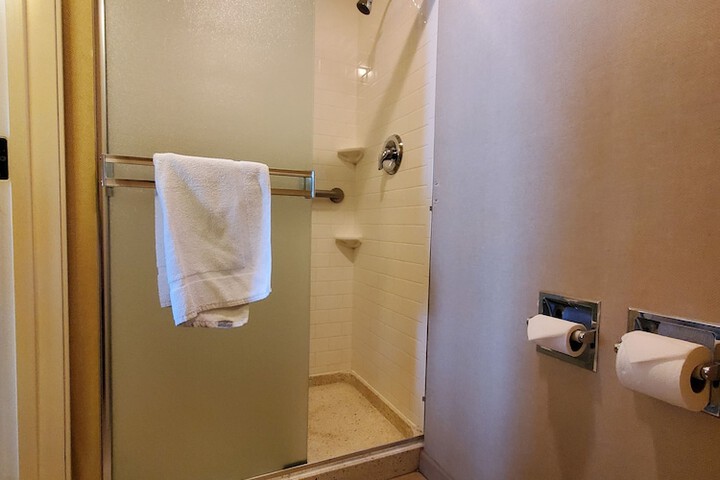 Room 31 of 46