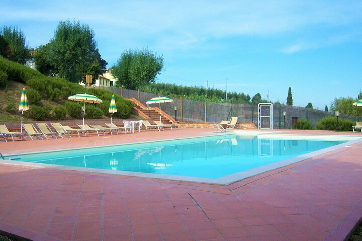 Pool 73 of 189