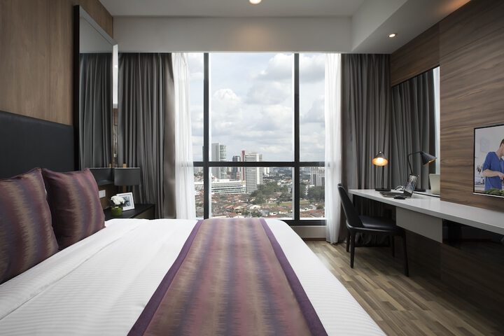 Room 14 of 44