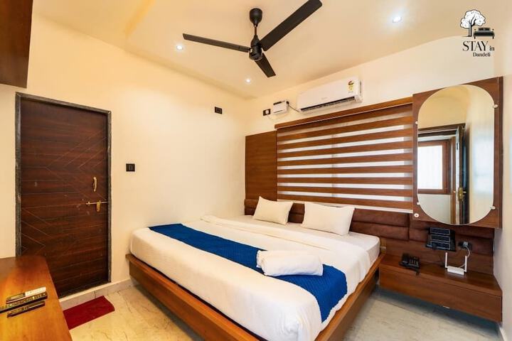 Room 6 of 26