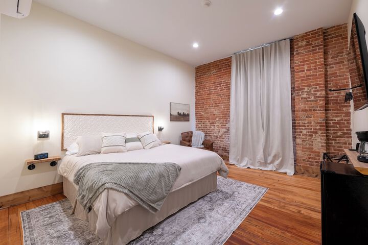 Room 18 of 39