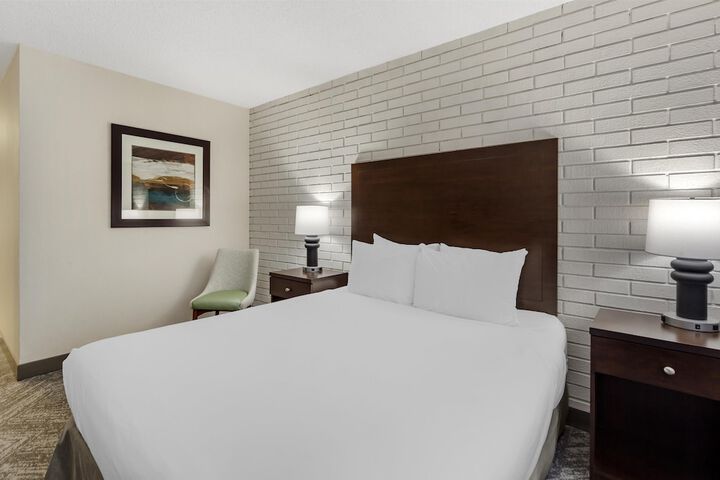 Room 21 of 61