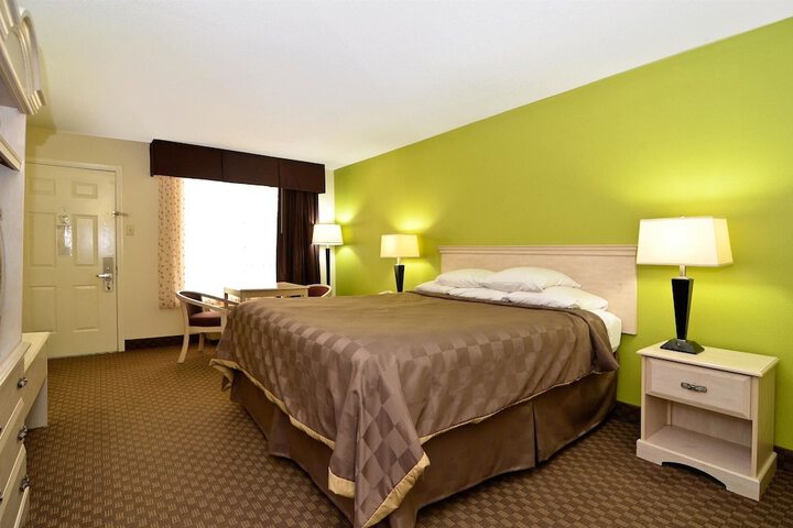 Room 5 of 21