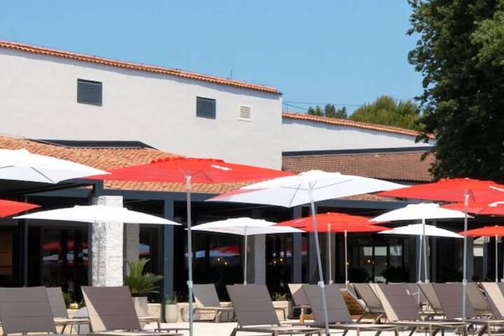 Pools & Facilities