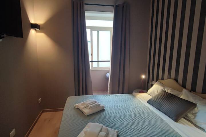 Room 13 of 50