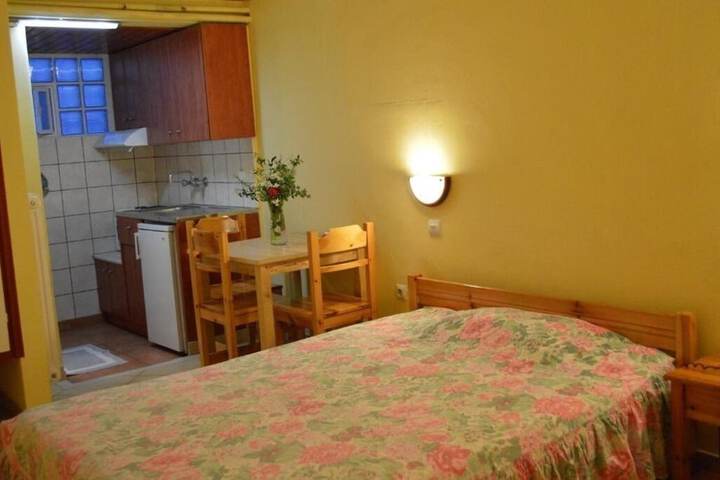 Room 3 of 9