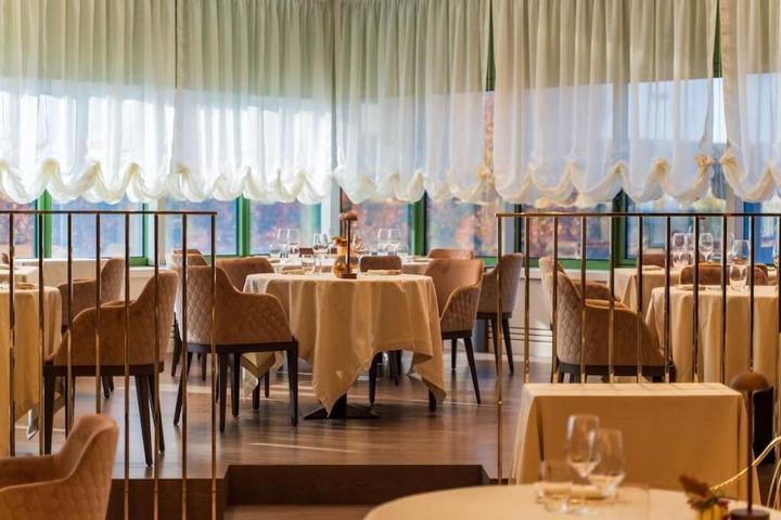 Dining Photos