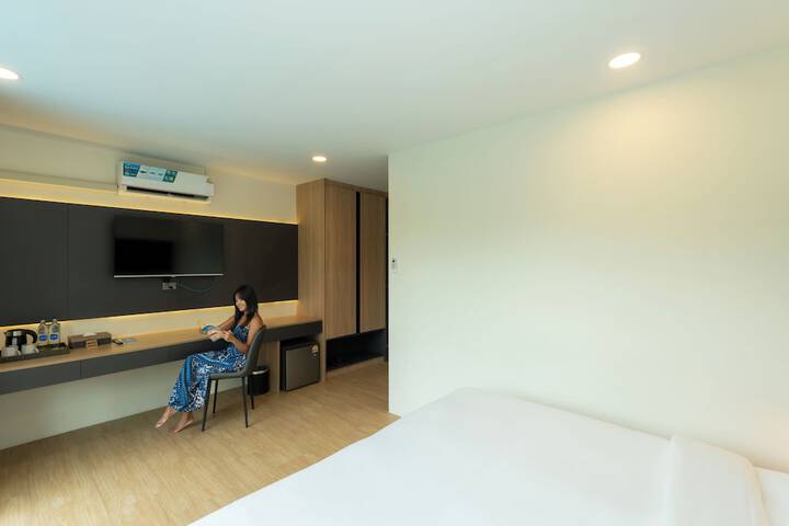 Room 15 of 49