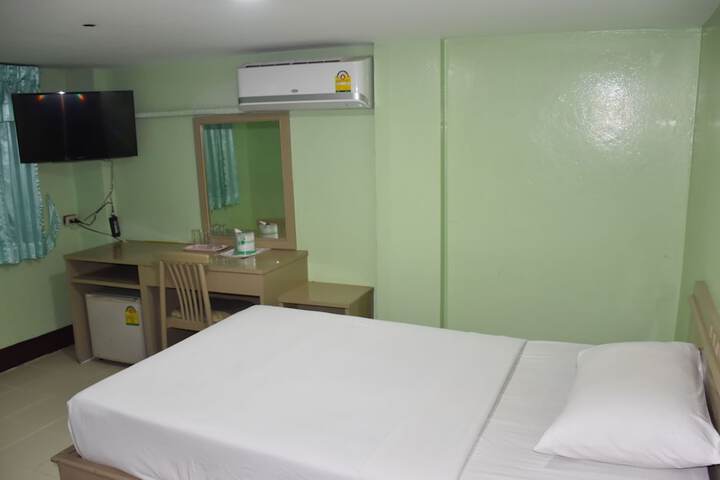 Room 10 of 82