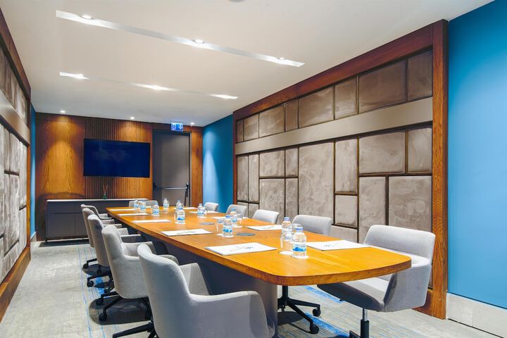 Business Center 110 of 137
