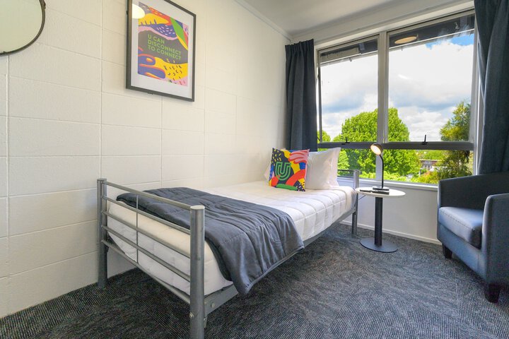 Room 86 of 165