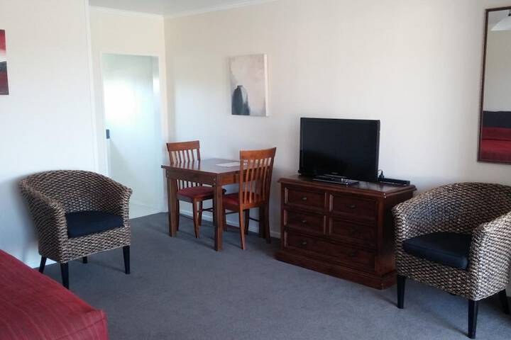 Room 8 of 30
