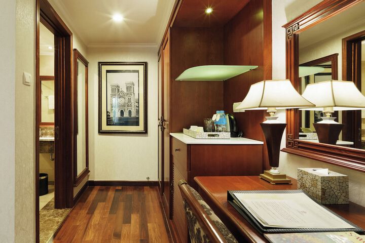 Room 29 of 84