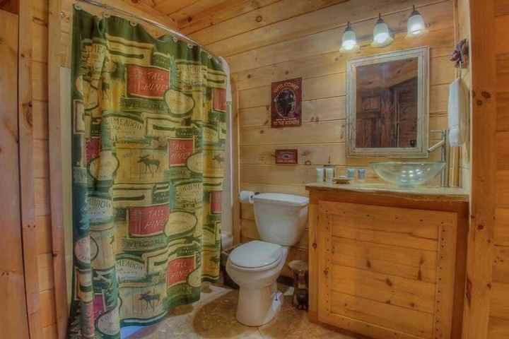 Room 8 of 21