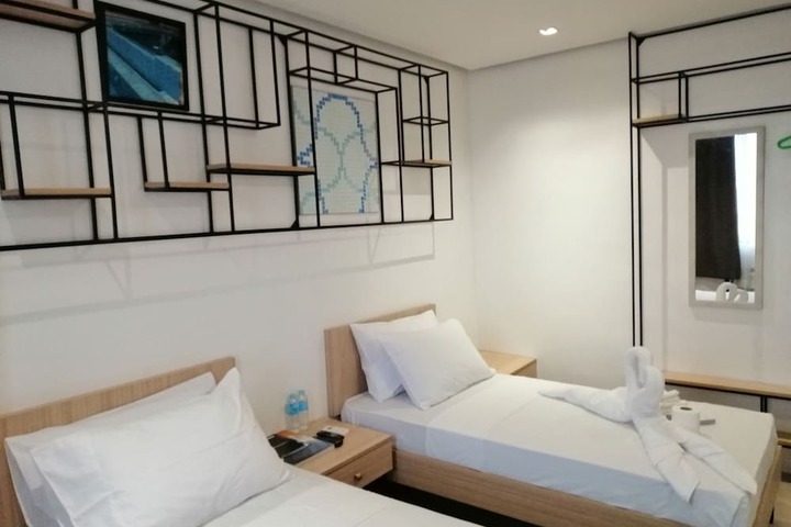 Room 28 of 116