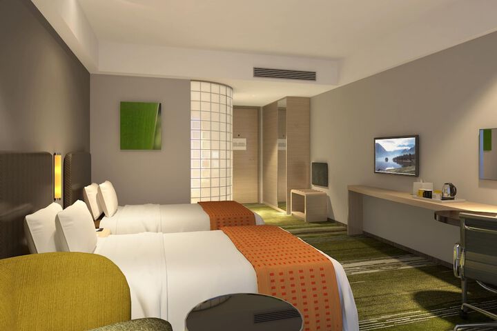 Room 7 of 31
