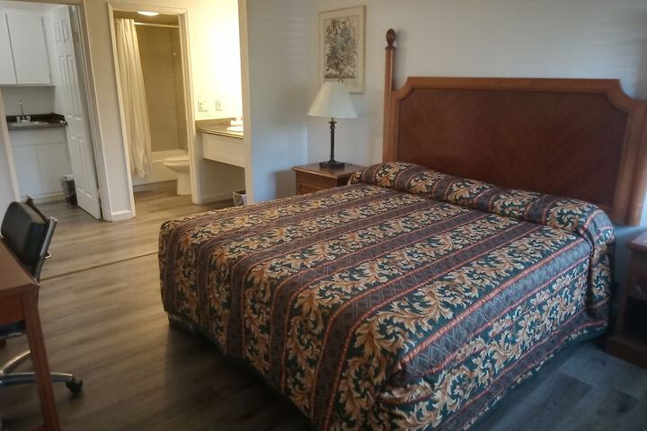 Room 5 of 41