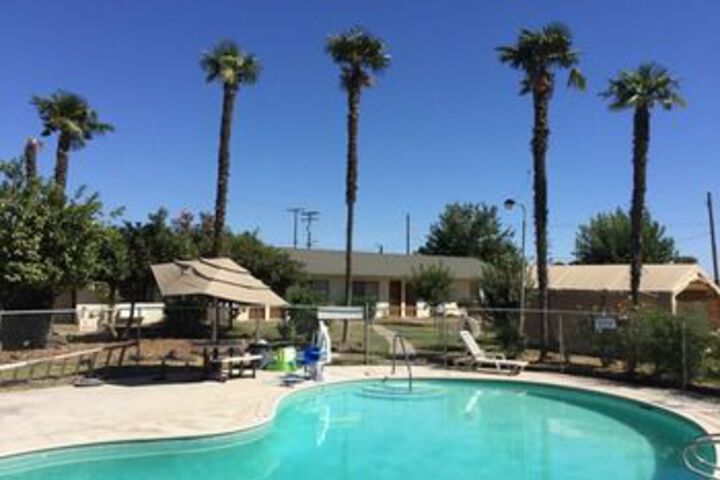 Pool 41 of 52