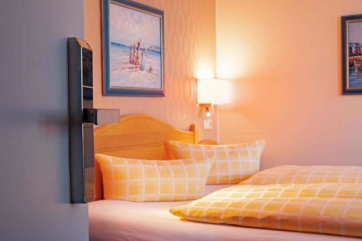 Room 14 of 40