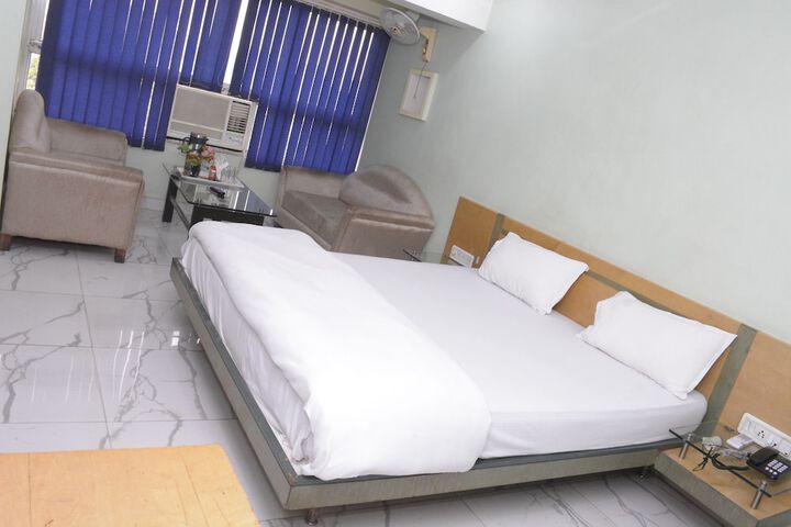 Room 8 of 21