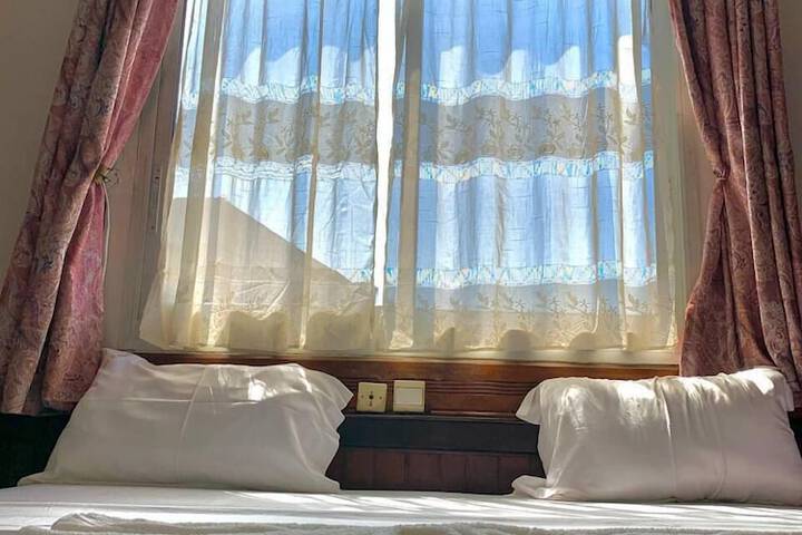 Room 11 of 87