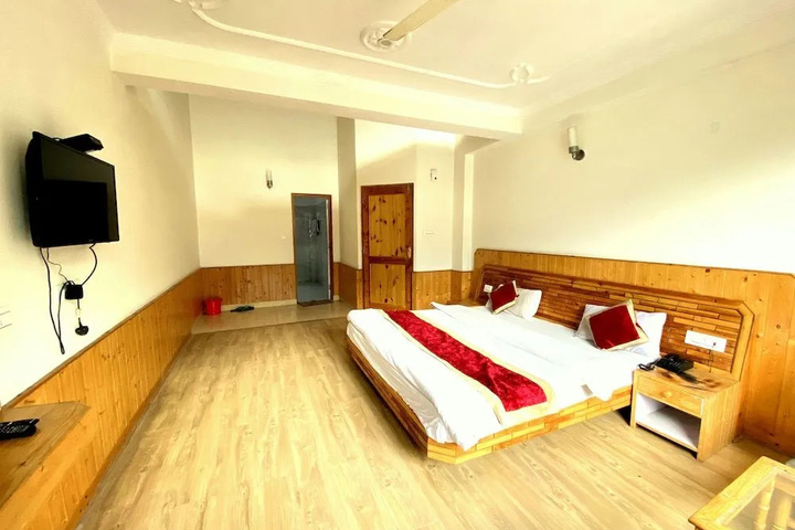 Room 3 of 22
