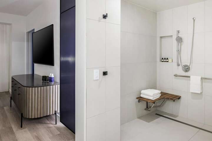 Bathroom shower
