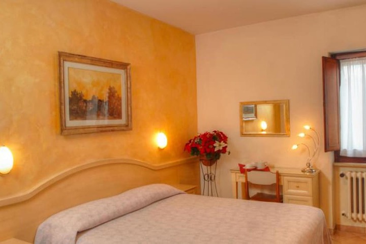 Room 2 of 26