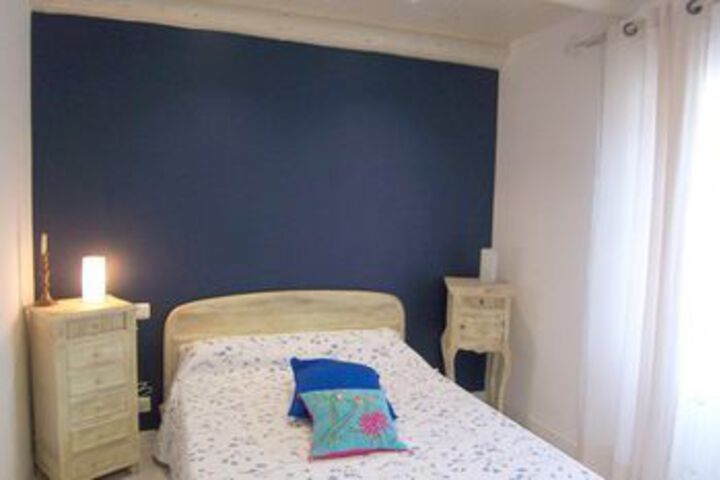 Room 2 of 9
