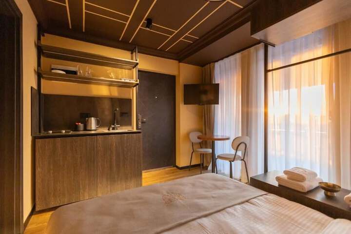 Room 44 of 79