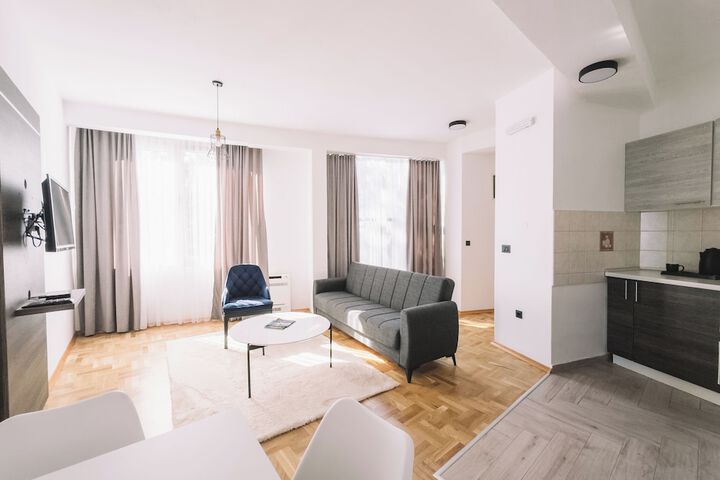 Room 50 of 108