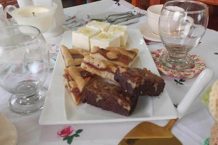 Breakfast/Coffee Service 115 of 136